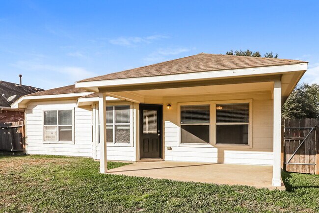 Building Photo - 15527 Lady Shery Ln