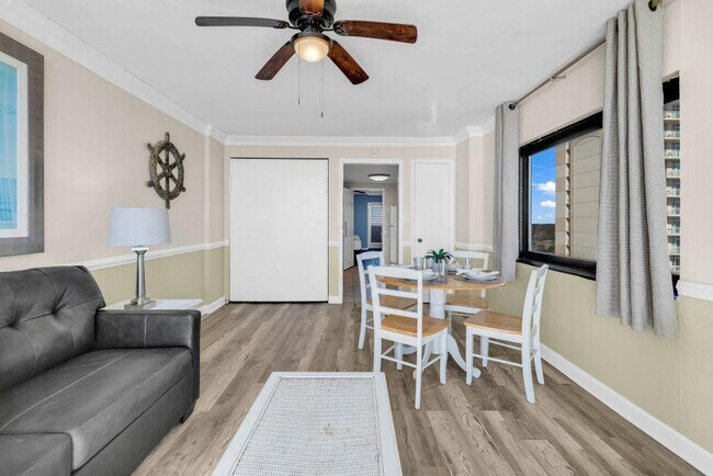 Building Photo - 2406 N Ocean Blvd