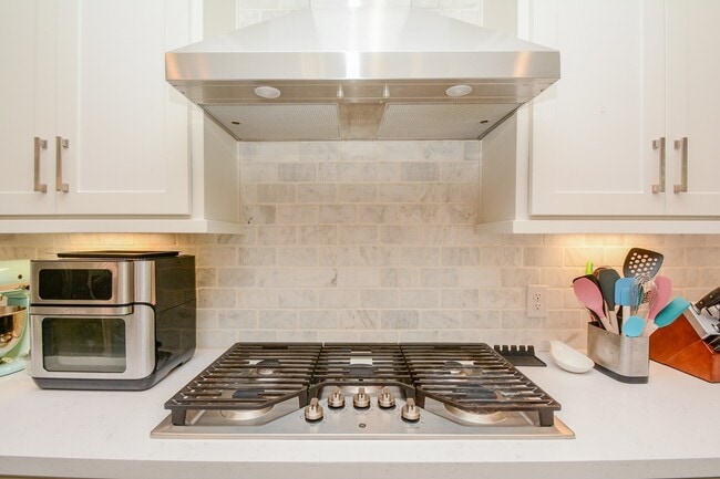 Building Photo - 11947 Gramina Way