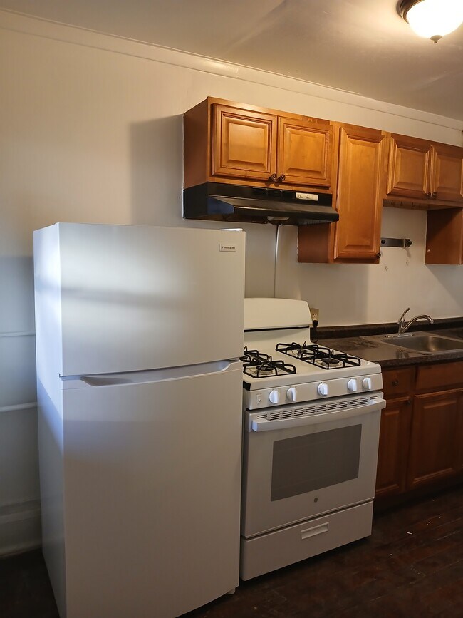 Building Photo - 1721 McCulloh St