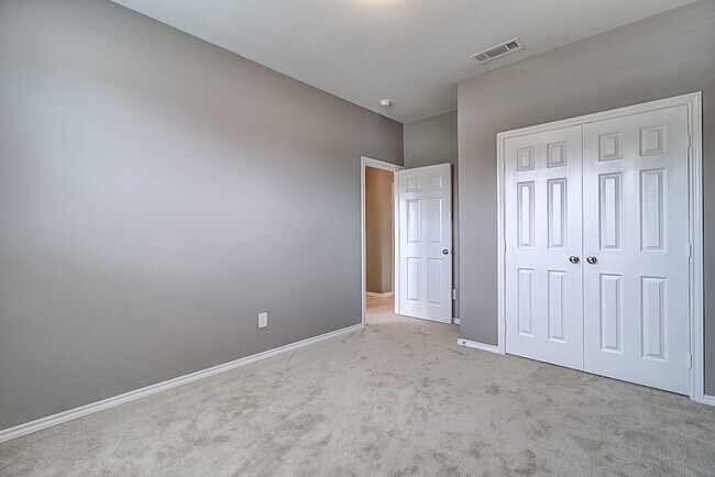 Building Photo - 9312 Bauer Vista Dr