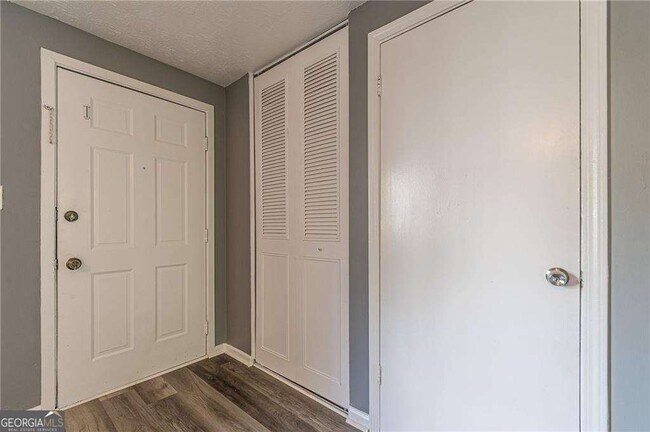 Building Photo - 806 Houndstooth Trail NW