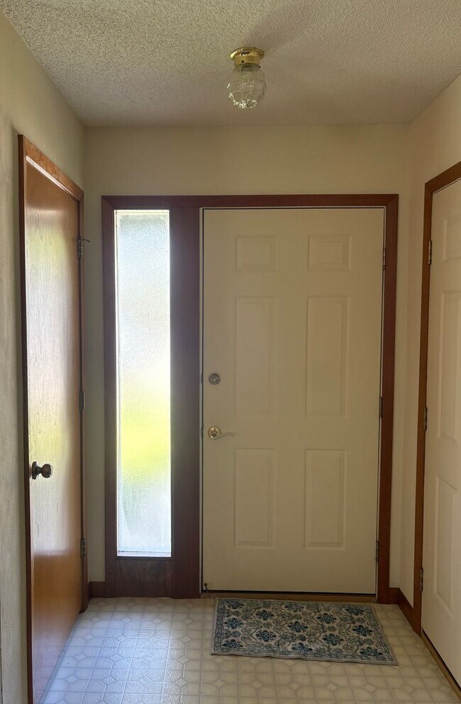 Building Photo - Charming 2 Bedroom in Niceville!