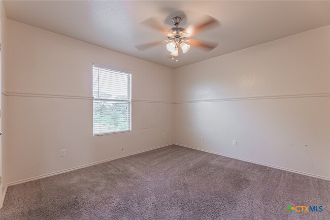 Building Photo - 2406 Waterfall Dr