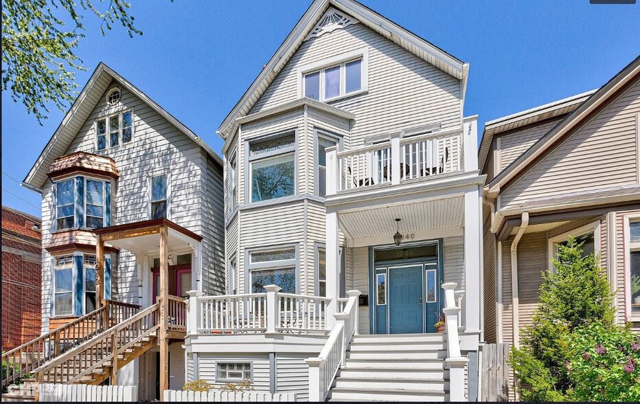 Primary Photo - 1040 W Newport Ave