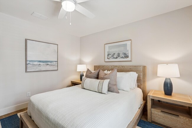 Building Photo - 209 Halyard Dr