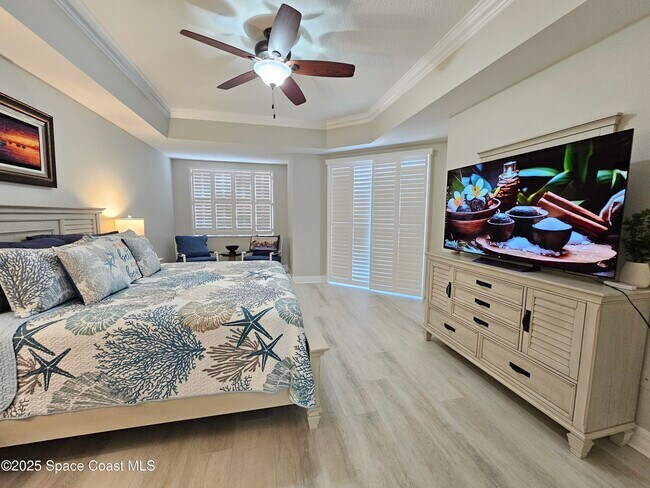 Building Photo - 590 S Banana River Dr