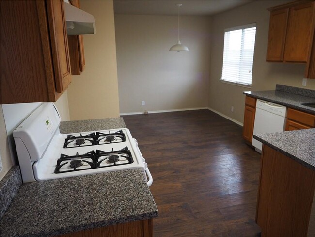 Building Photo - 506 Stewart Dr