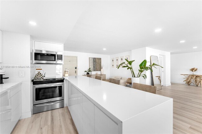 Building Photo - 2401 Collins Ave
