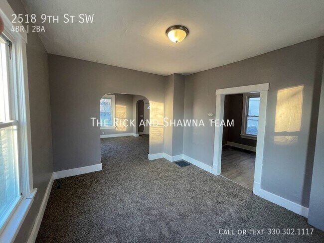 Building Photo - Four bedroom two bathroom home for rent