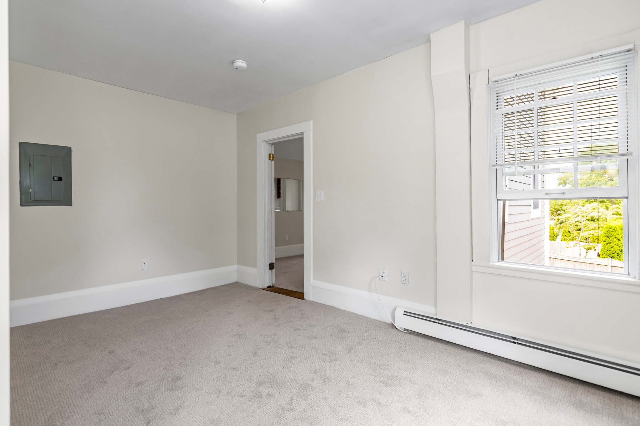 Room 2 - 4 Pleasant St