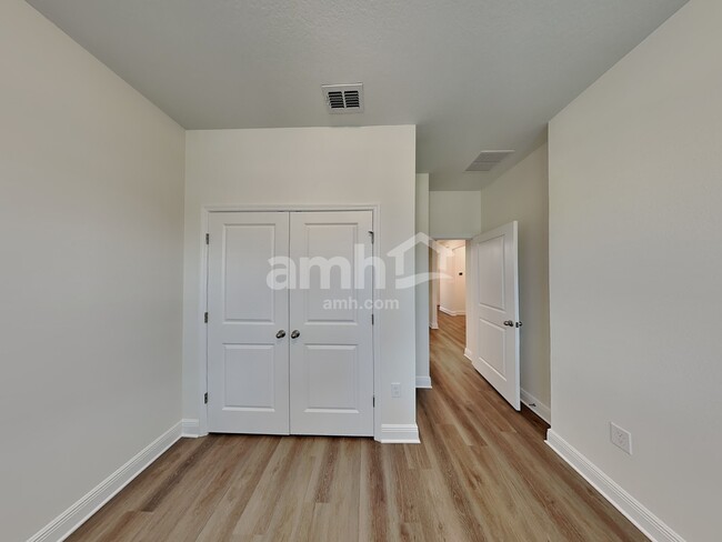 Building Photo - 1074 Heavenly Dr