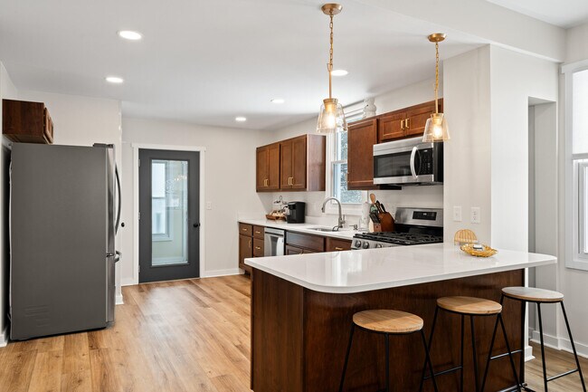 Building Photo - 80 W Geneva St