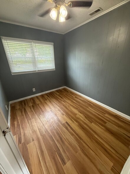 Building Photo - 10 Suncrest Ter