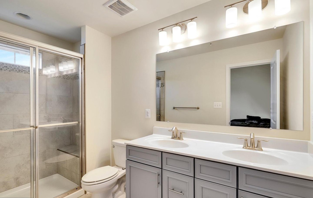 Building Photo - 8355 Daydream Cres