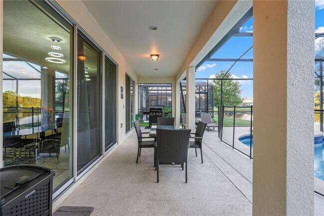 Building Photo - 2689 Calistoga Ave