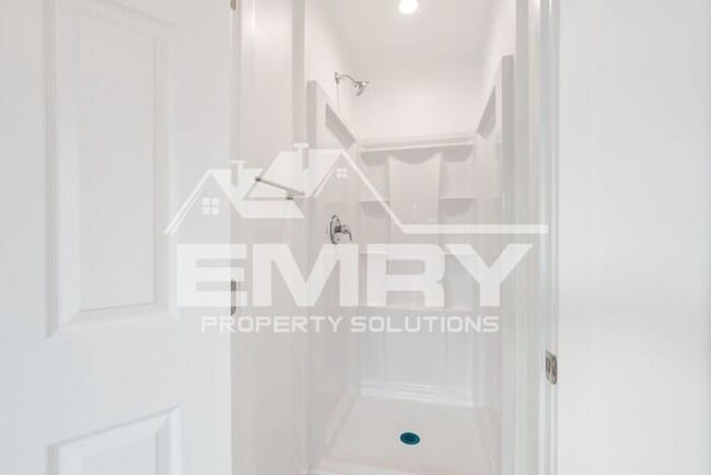 Building Photo - Comfy ADU for Rent in Fishburn Ave in Bell Amazing Deal