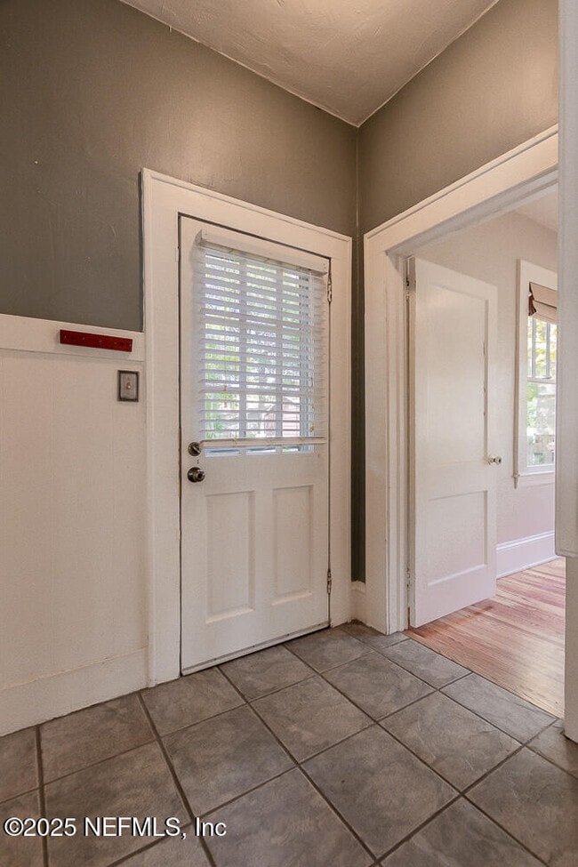 Building Photo - 2923 Downing St