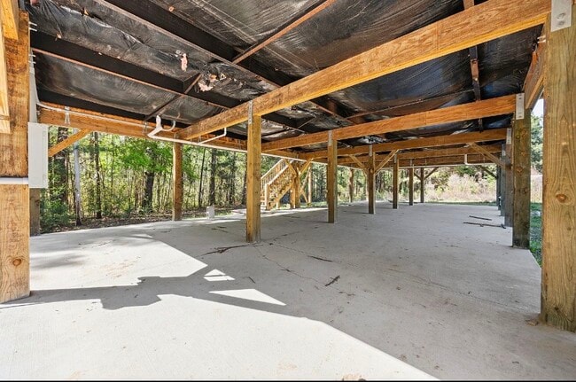 Building Photo - 8376 Huntington Ct