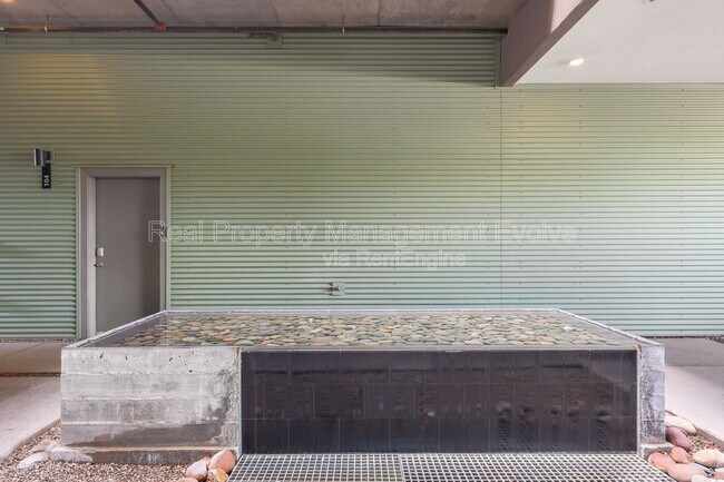 Building Photo - 1130 N 2nd St