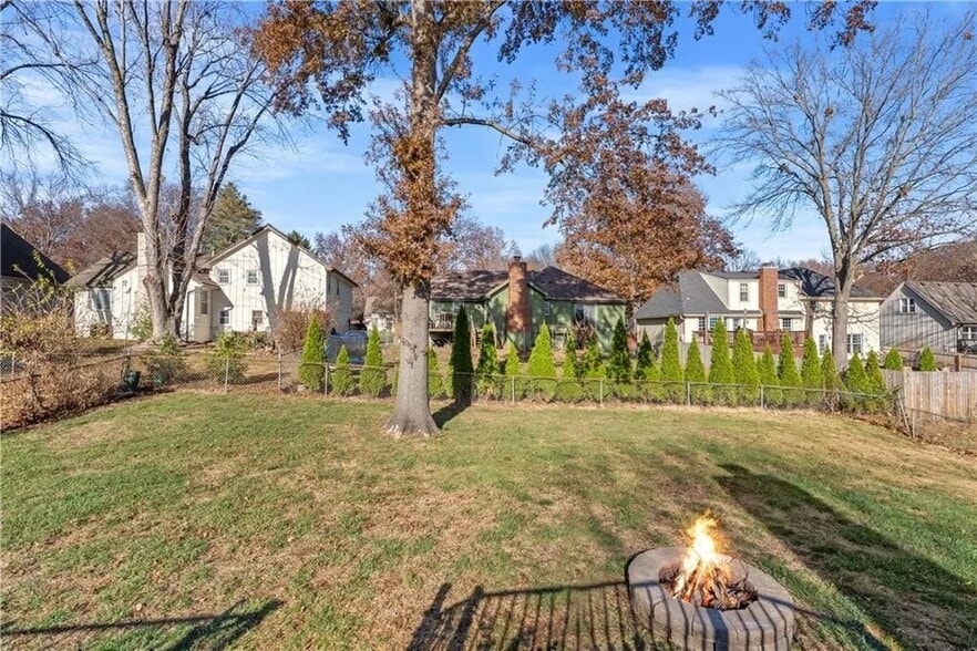 Backyard - 1502 SW 9th St