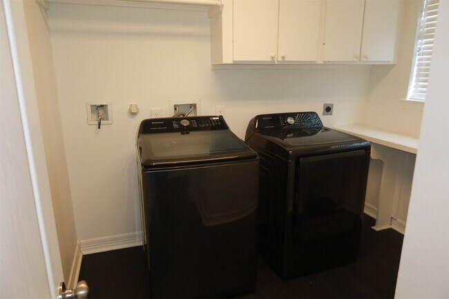 Building Photo - 12211 Summerland Ridge Ln