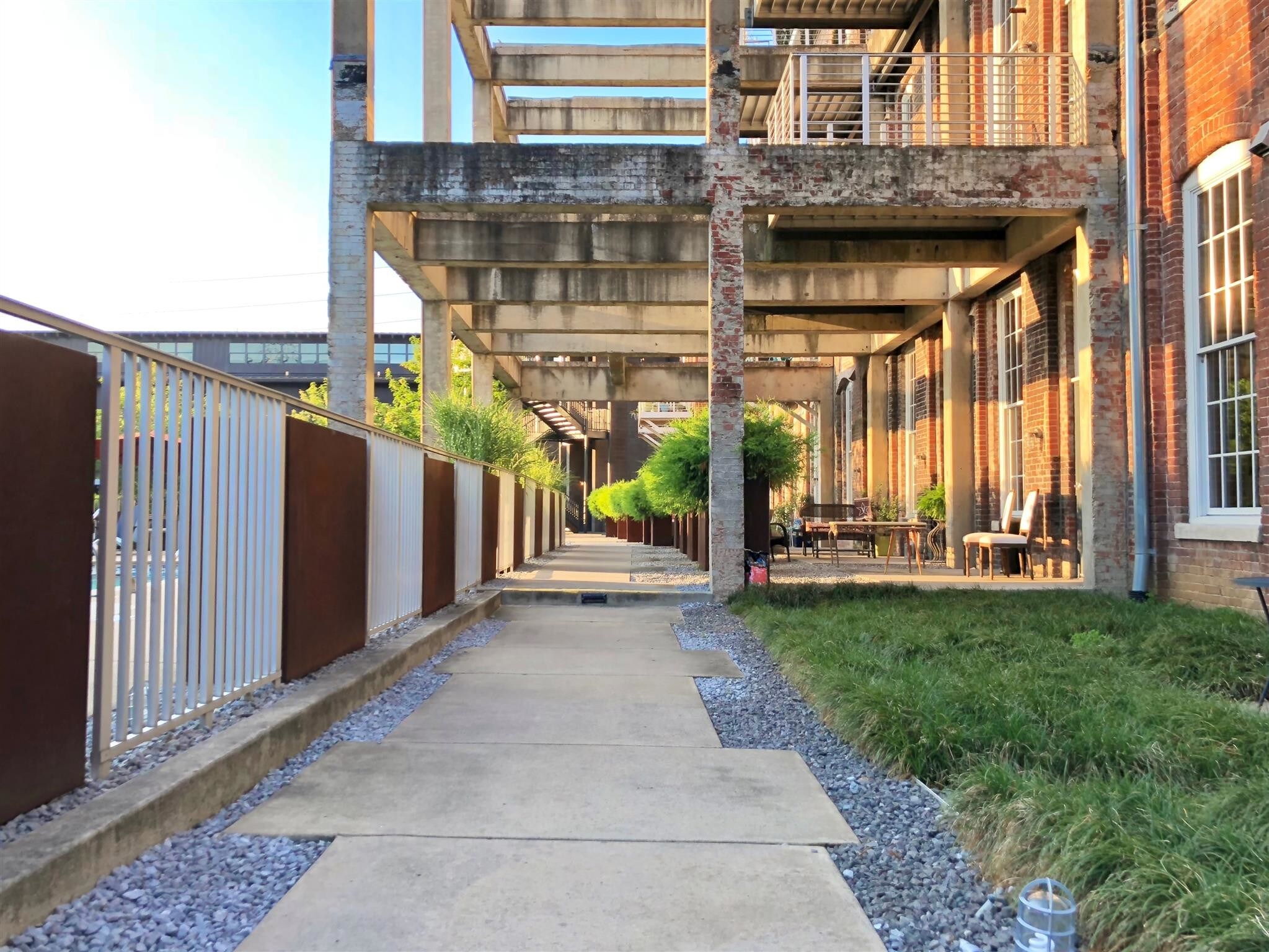 Building Photo - 1350 Rosa L Parks Blvd