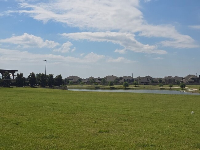 Building Photo - Fantastic in Fate!