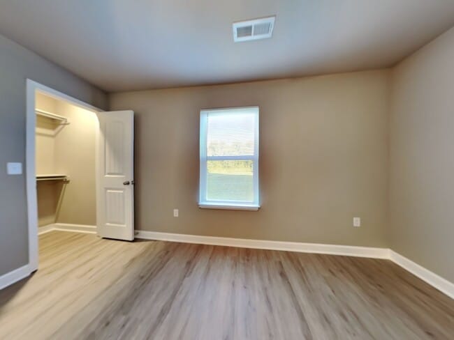 Building Photo - 3 BR/2BA | Newly Renovated Single Family Home | 1-Car Covered Parking | Gated backyard