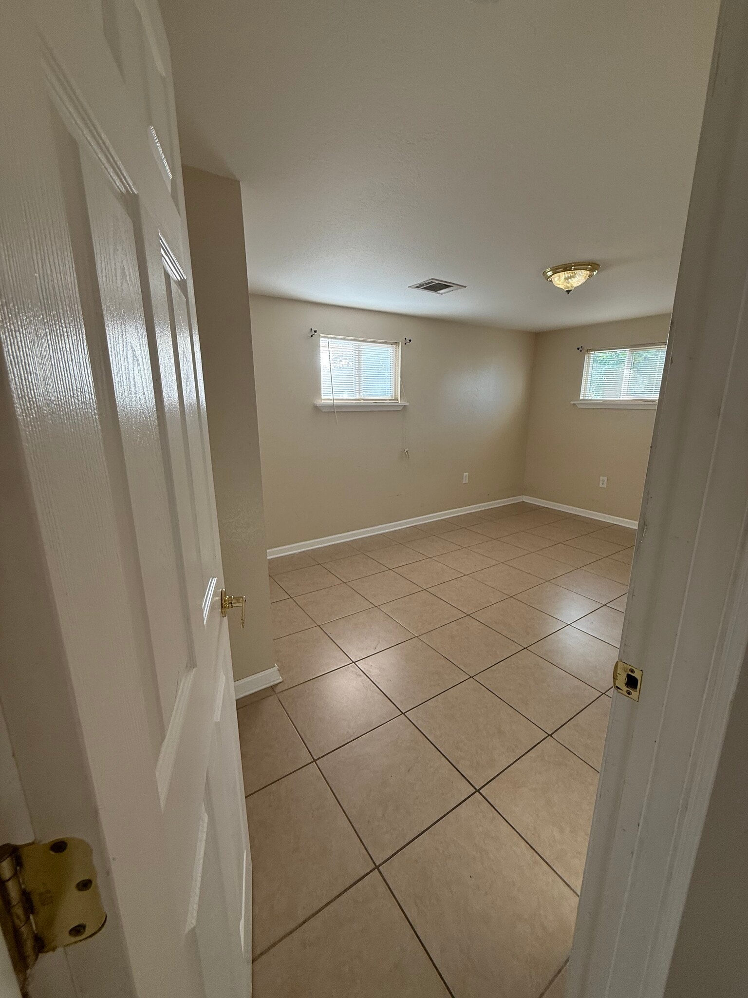 Bedroom 1 - 2912 Delille St