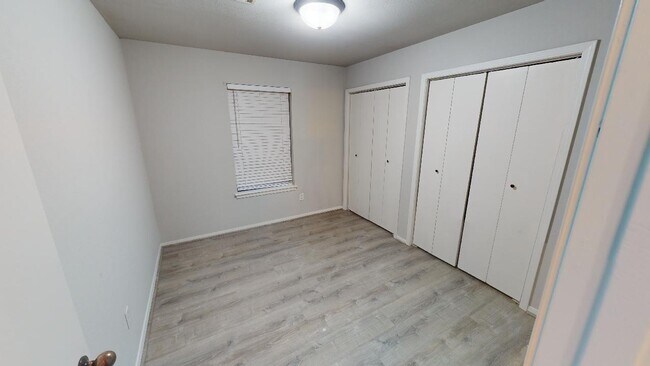 Building Photo - 9215 S 92nd E Ave