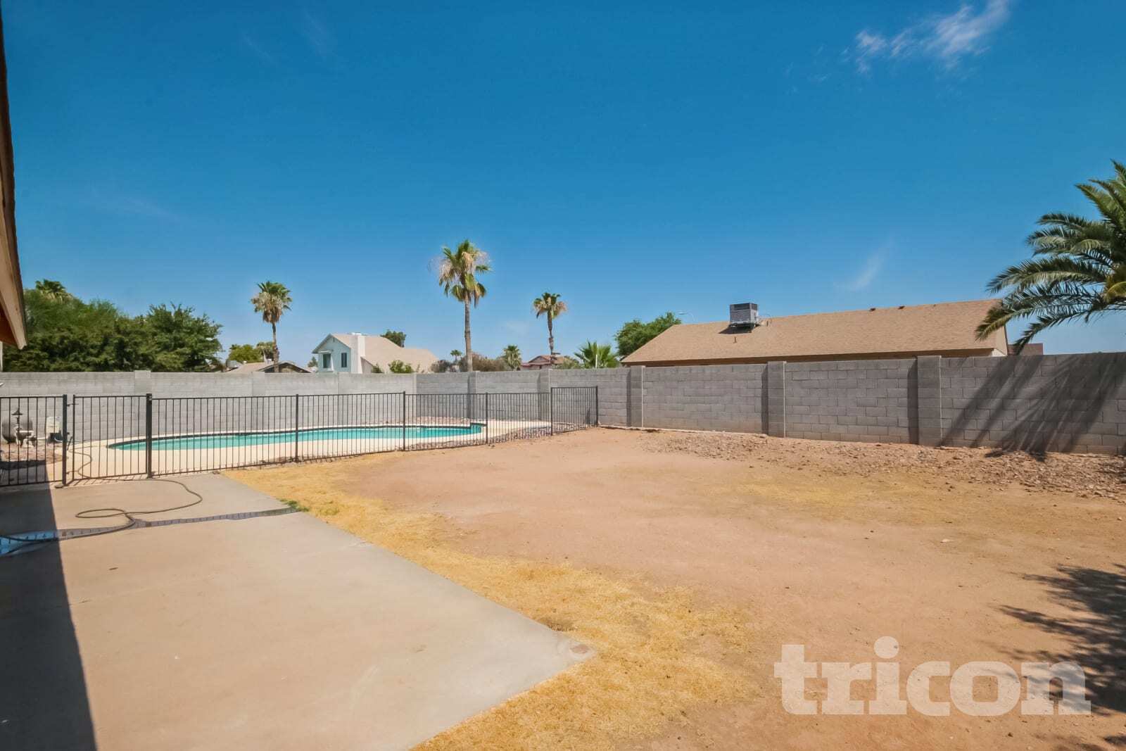 Building Photo - 7244 W Cameron Dr
