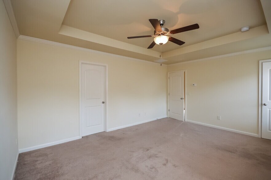 Building Photo - 364 Easley Dr SE