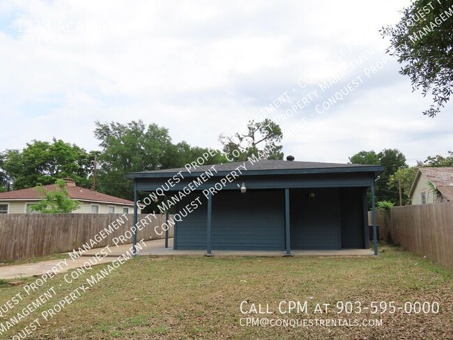 Building Photo - 1133 S Academy Ave