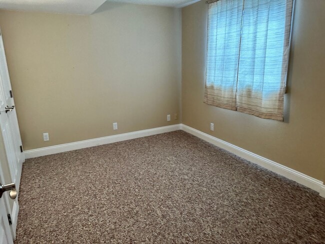 Building Photo - 802 Colony Ct