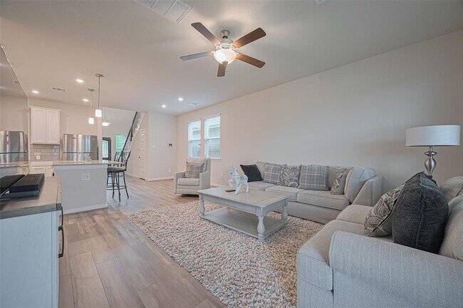 Building Photo - 7076 Silverleaf Oak St