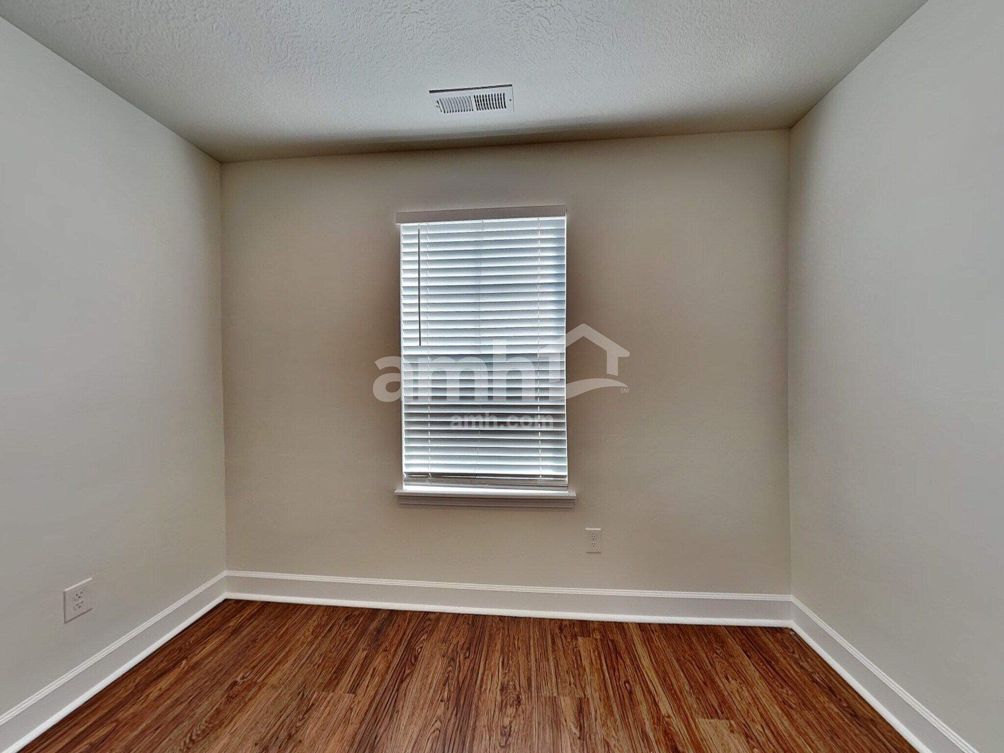 Building Photo - 4449 N Morgan Way