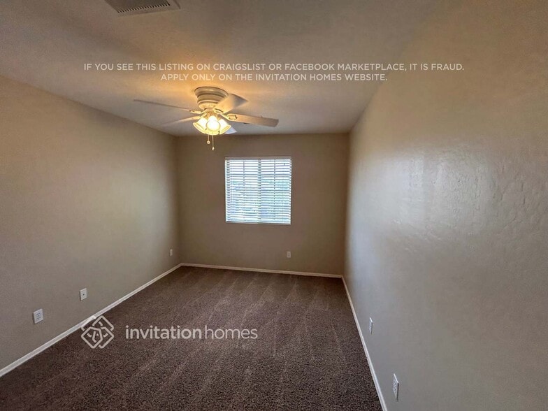 Building Photo - 6707 W Desert Ln