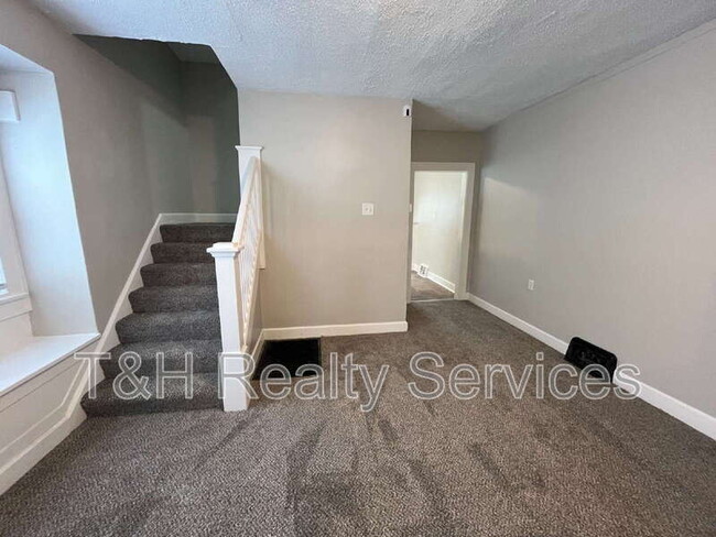 Building Photo - 317 N Colorado Ave