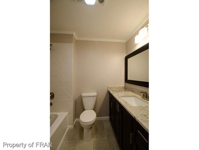 Building Photo - 1710 Chateau Cir