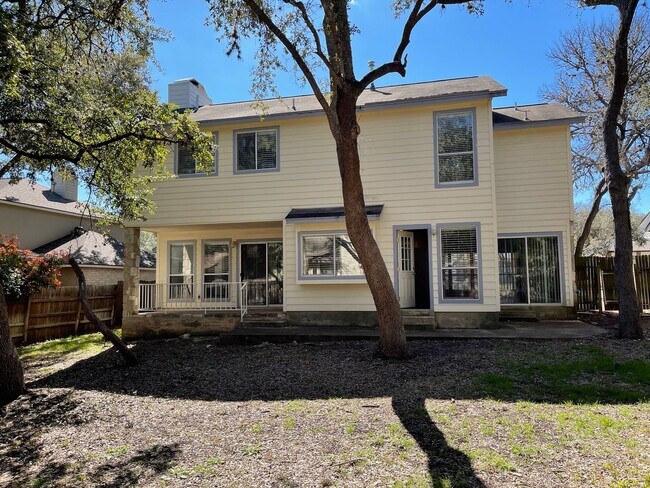 Building Photo - 13731 Oak Pebble