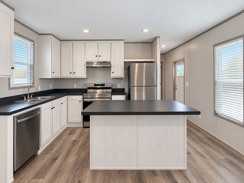 Building Photo - 111 Preston Dr