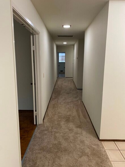 Building Photo - 10163 Riedel Pl