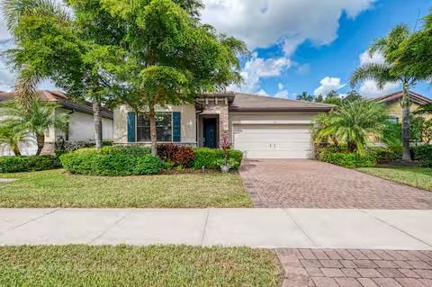 Building Photo - 11976 Blazing Star Dr