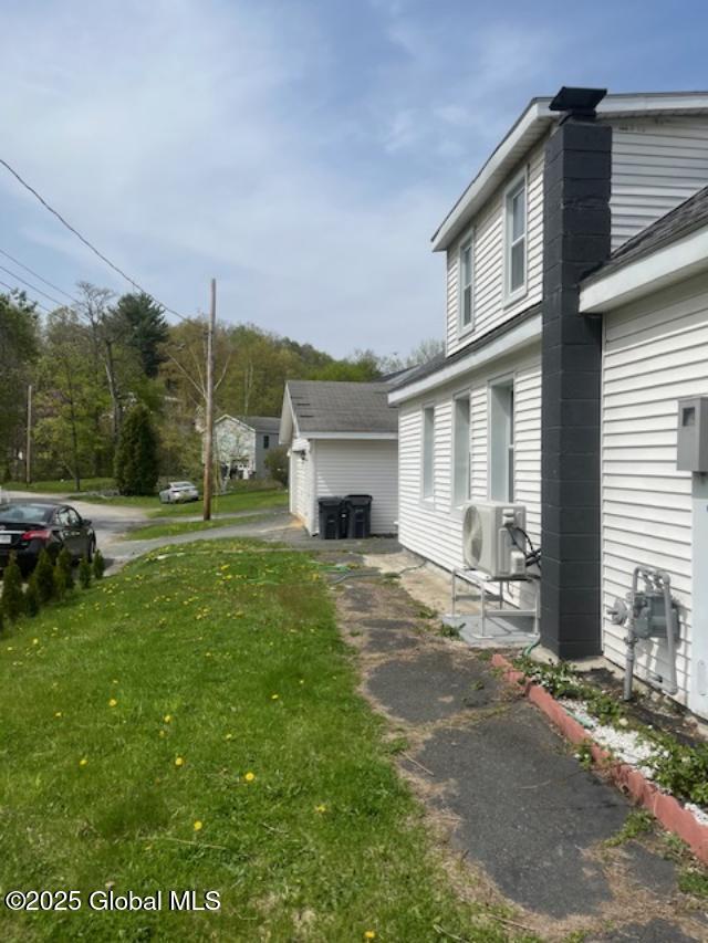 Building Photo - 1143 River Rd