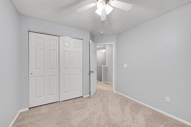 Building Photo - $2,295.00 4 bed, 2.5 bath in Colorado Springs with In Unit Laundry!