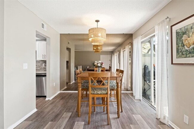 Building Photo - 6305 Morningmist Ct