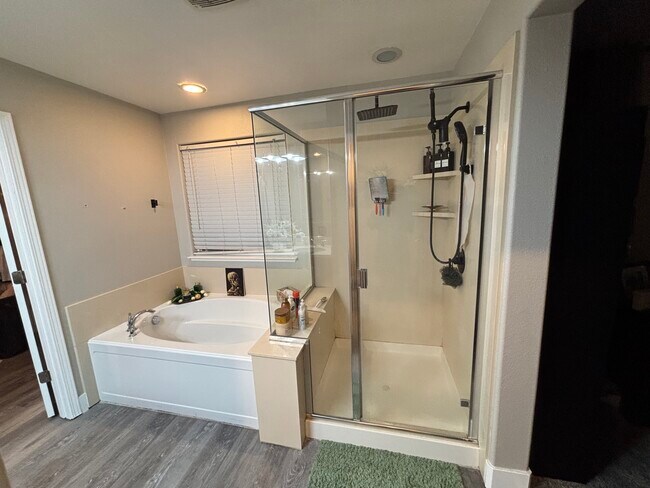 Building Photo - 1230 Baylor Way