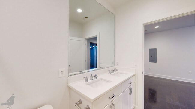 Building Photo - Stunning and Spacious Duplex in Brookland w/ Parking!