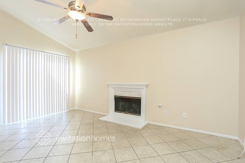 Building Photo - 44523 Galicia Dr